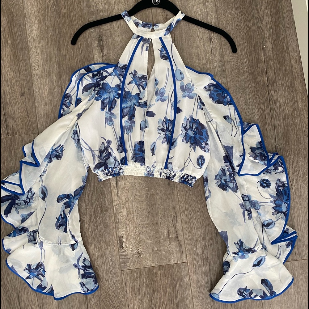 Size XS House of Harlow X Revolve top